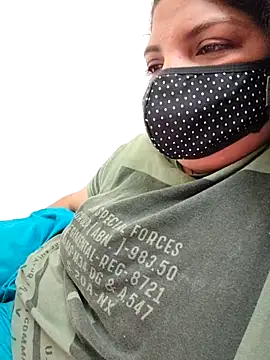 Snapshot of Komal-stream chatting on September 22, 2025, 8:33 pm Komal-stream online show from September 22, 2025, 8:33 pm