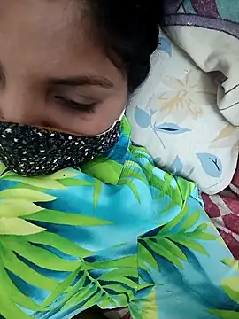 Snapshot of Komal-stream chatting on September 27, 2025, 6:57 pm Komal-stream online show from September 27, 2025, 6:57 pm