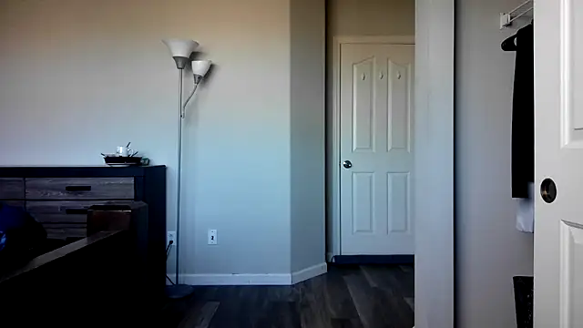 Marlowlovee online show from October 7, 2025, 4:26 pm