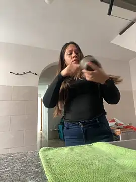 emma hot2006 online show from October 29, 2025, 4:31 pm