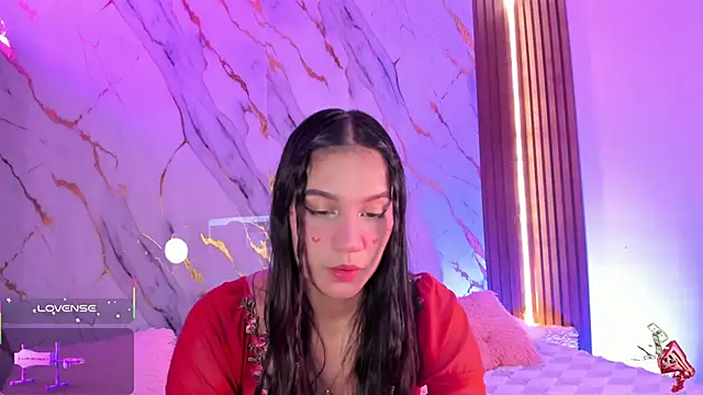 Emmiicute online show from October 23, 2025, 8:18 pm