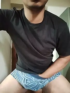 COme8989 online show from November 28, 2025, 11:13 am