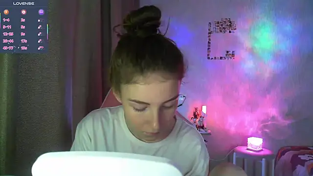 Snapshot of eskatmi chatting on March 1, 2026, 2:02 am eskatmi online show from March 1, 2026, 2:02 am