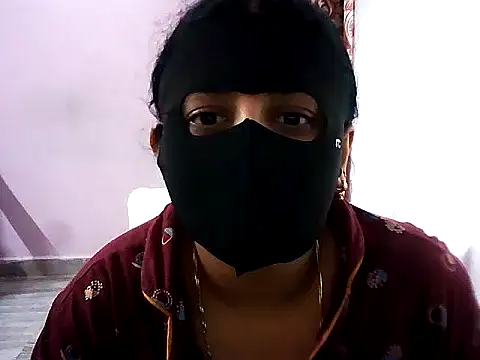 jannu6482 online show from September 15, 2025, 9:20 am