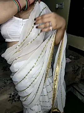 PRIYA 22 online show from September 15, 2025, 4:07 pm