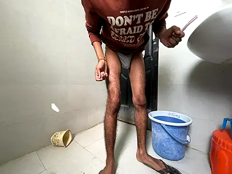 Snapshot of monster_fuck chatting on November 2, 2025, 5:32 am monster fuck online show from November 2, 2025, 5:32 am