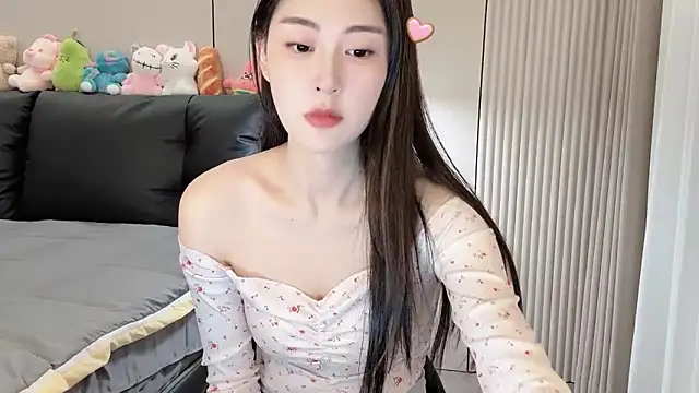 Aquarius-002 online show from September 19, 2025, 2:18 pm