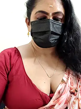 Snapshot of Sweetie_swetha37 chatting on February 9, 2026, 8:13 pm Sweetie swetha37 online show from February 9, 2026, 8:13 pm