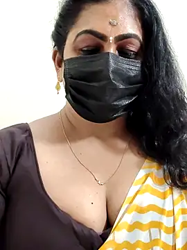 Snapshot of Sweetie_swetha37 chatting on February 20, 2026, 6:30 pm Sweetie swetha37 online show from February 20, 2026, 6:30 pm