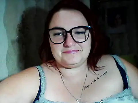 Snapshot of AngelQSky chatting on October 1, 2025, 4:46 pm AngelQSky online show from October 1, 2025, 4:46 pm