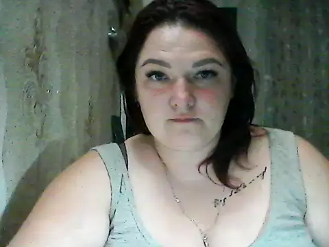 AngelQSky online show from November 14, 2025, 9:57 pm