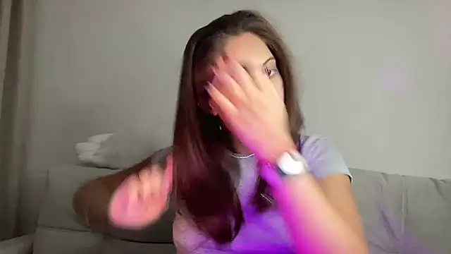 StellarAlice online show from October 5, 2025, 4:05 pm