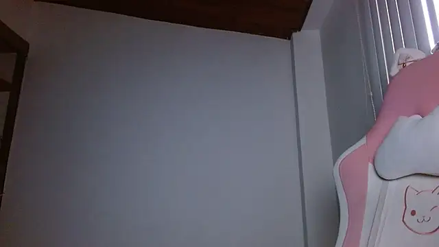 Crystal Star  online show from September 12, 2025, 10:59 am