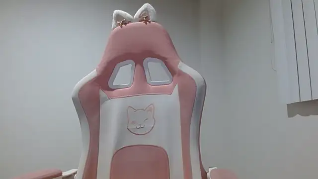 Crystal Star  online show from September 18, 2025, 12:23 am