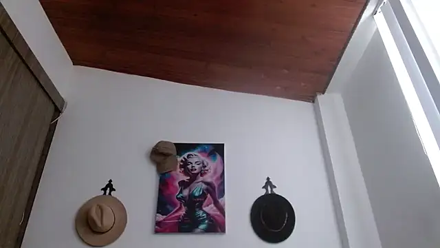 Crystal Star  online show from February 25, 2026, 11:53 am