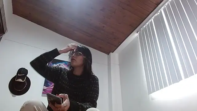 Crystal Star  online show from March 24, 2026, 2:44 pm