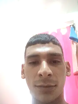 alex colombiano online show from September 24, 2025, 8:56 pm