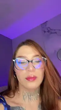 dreamleah  online show from March 29, 2026, 12:43 am