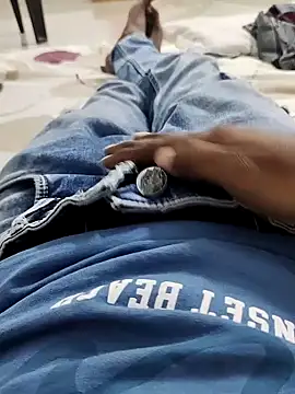 Snapshot of slim-uncut chatting on September 18, 2025, 12:40 pm slim-uncut online show from September 18, 2025, 12:40 pm