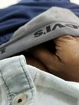 Snapshot of slim-uncut chatting on October 15, 2025, 1:00 pm slim-uncut online show from October 15, 2025, 1:00 pm