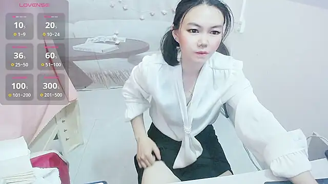 KateCondon online show from April 7, 2026, 11:54 am