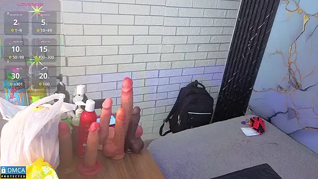 nena cupcake  online show from December 20, 2025, 11:06 am