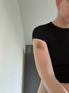 Snapshot of Chloemillerrxx chatting on September 22, 2025, 3:14 pm Chloemillerrxx online show from September 22, 2025, 3:14 pm