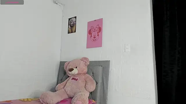 HaileyDuke online show from July 16, 2026, 1:00 am