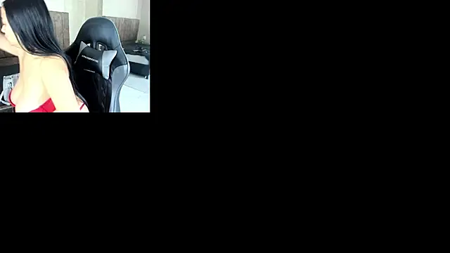 JulietaRioss online show from November 6, 2025, 1:56 pm