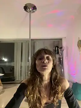 Snapshot of Chris06d22@xh chatting on February 2, 2026, 8:51 pm Chris06d22xh online show from February 2, 2026, 8:51 pm