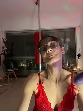 Snapshot of Chris06d22@xh chatting on February 13, 2026, 9:22 pm Chris06d22xh online show from February 13, 2026, 9:22 pm