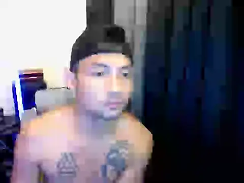 Snapshot of Thefriskyasian chatting on September 11, 2025, 8:20 pm Thefriskyasian online show from September 11, 2025, 8:20 pm