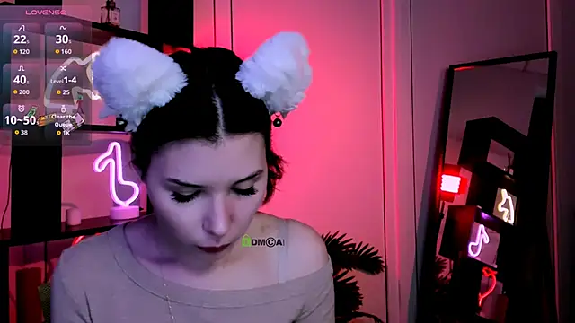 lily morty online show from November 19, 2025, 7:36 pm