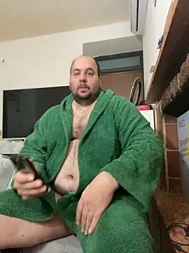 Snapshot of Roma84000 chatting on February 18, 2026, 7:32 pm Roma84000 online show from February 18, 2026, 7:32 pm