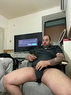 Snapshot of Roma84000 chatting on February 20, 2026, 7:47 pm Roma84000 online show from February 20, 2026, 7:47 pm