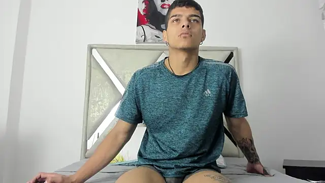 wyatt 3 online show from December 2, 2025, 1:05 pm