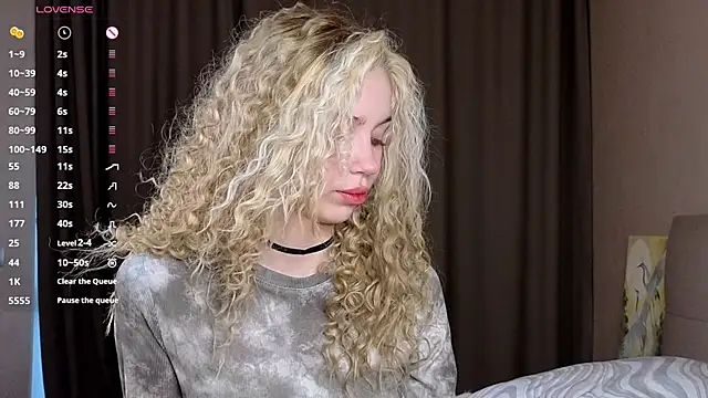 JaymieVigen online show from April 9, 2026, 3:17 am