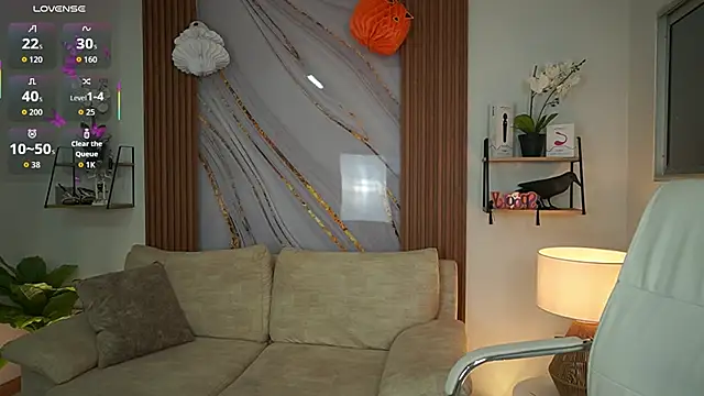 MilaCrave online show from October 23, 2025, 11:42 am