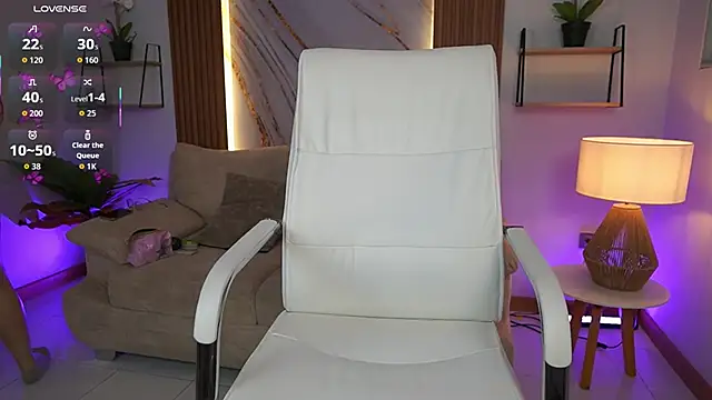 MilaCrave online show from December 1, 2025, 11:37 am