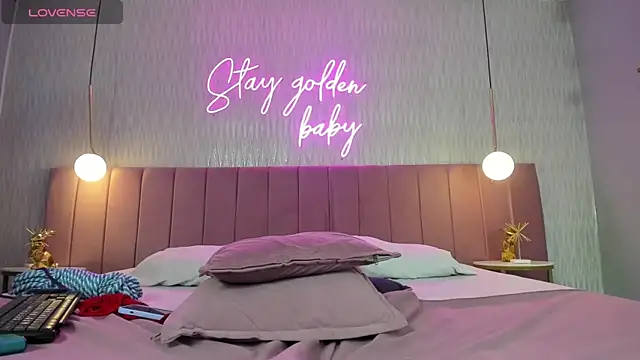 HANNA BASTIAN VC online show from October 26, 2025, 11:42 pm