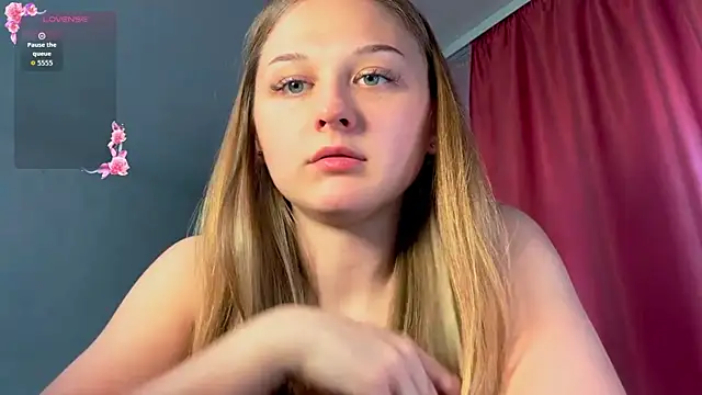 Snapshot of Smoke_mama chatting on November 24, 2025, 9:31 am Smoke mama online show from November 24, 2025, 9:31 am