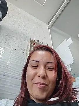 Snapshot of RuivaMisteriosa3 chatting on June 5, 2026, 4:35 pm RuivaMisteriosa3 online show from June 5, 2026, 4:35 pm