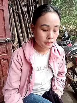 Snapshot of Ruaiuoi chatting on February 18, 2026, 1:01 am Ruaiuoi online show from February 18, 2026, 1:01 am