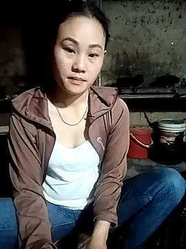 Snapshot of Ruaiuoi chatting on February 24, 2026, 9:57 pm Ruaiuoi online show from February 24, 2026, 9:57 pm