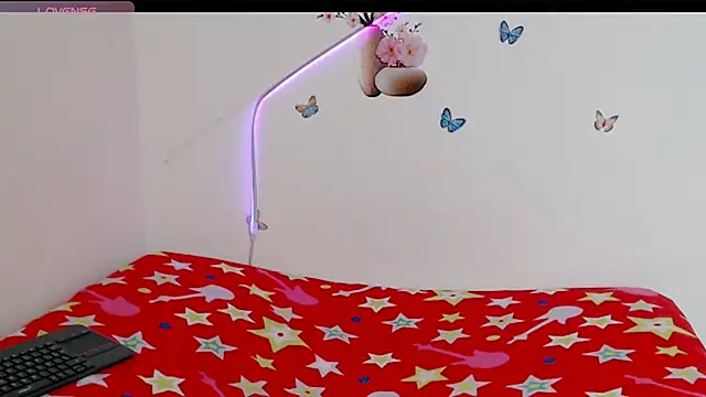 angelyxs online show from November 2, 2025, 5:26 pm