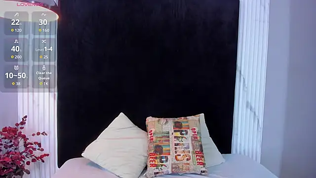 Snapshot of MONIK_FOX_CR chatting on September 23, 2025, 7:39 pm MONIK FOX CR online show from September 23, 2025, 7:39 pm