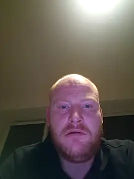 svenni2525 online show from November 8, 2025, 7:56 pm