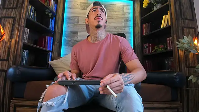 Donovan Desmond online show from November 12, 2025, 8:08 pm