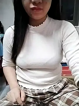 Mie rose online show from October 30, 2025, 1:23 pm