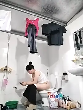 Snapshot of Mie_rose chatting on April 28, 2026, 2:49 am Mie rose online show from April 28, 2026, 2:49 am